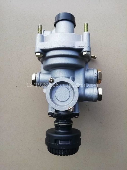 半掛車改裝型氣壓控流式三橋繼動閥詳解 梁山改裝型繼動閥的應用與市場分析