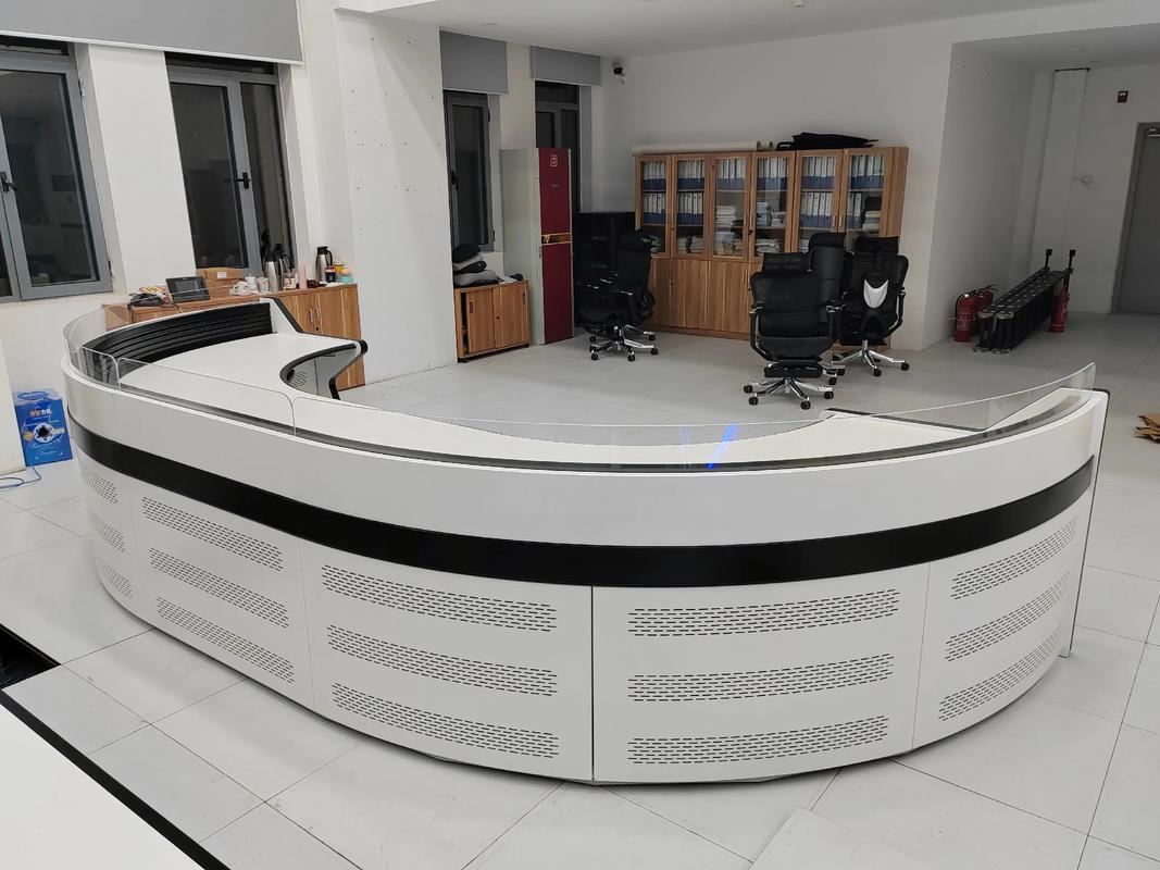 指揮中心操作臺(tái)、監(jiān)控中心控制臺(tái)與電視墻操作臺(tái)的專(zhuān)業(yè)生產(chǎn)與安裝