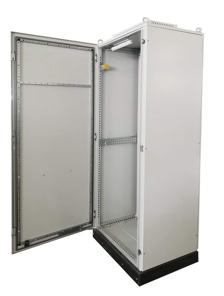 非標(biāo)仿威圖機(jī)柜與工業(yè)操作臺(tái)的應(yīng)用與優(yōu)勢(shì)